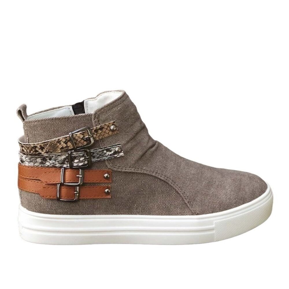YASIRUN - Camel Buckle-Accent Hi-Top Sneaker (9/9.5)